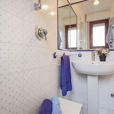 Four-bedroom Holiday In